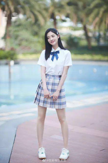 比球鞋还狠,jk制服一套炒到8万?jk美少女人均富婆!