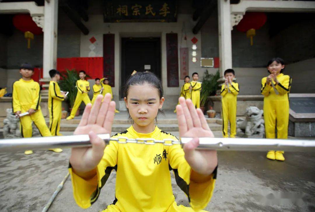 看招!顺峰小学用心"武"出少年志