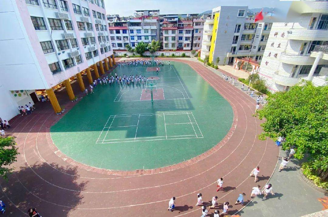 感悟成长——老师带你云端参观小学之福安市逸夫小学