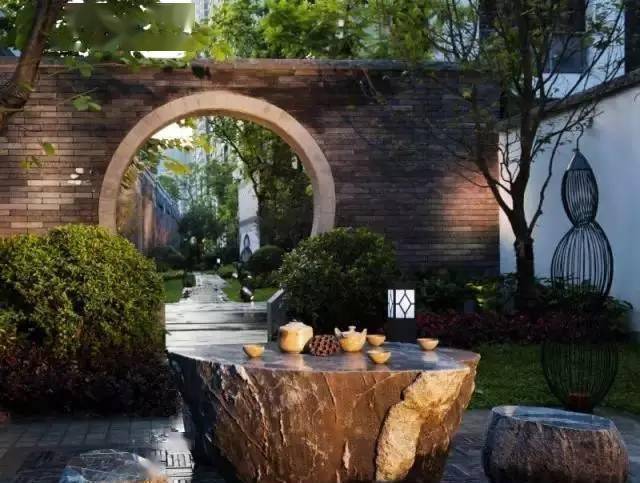 江苏刘先生,花200万建四合院别墅,庭院实景图美呆了
