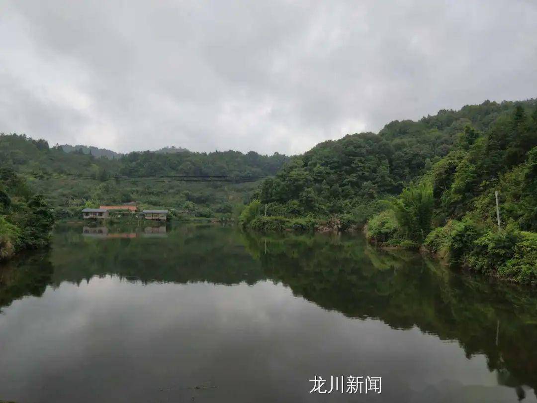 龙川义都人口_航拍龙川四都新四(2)