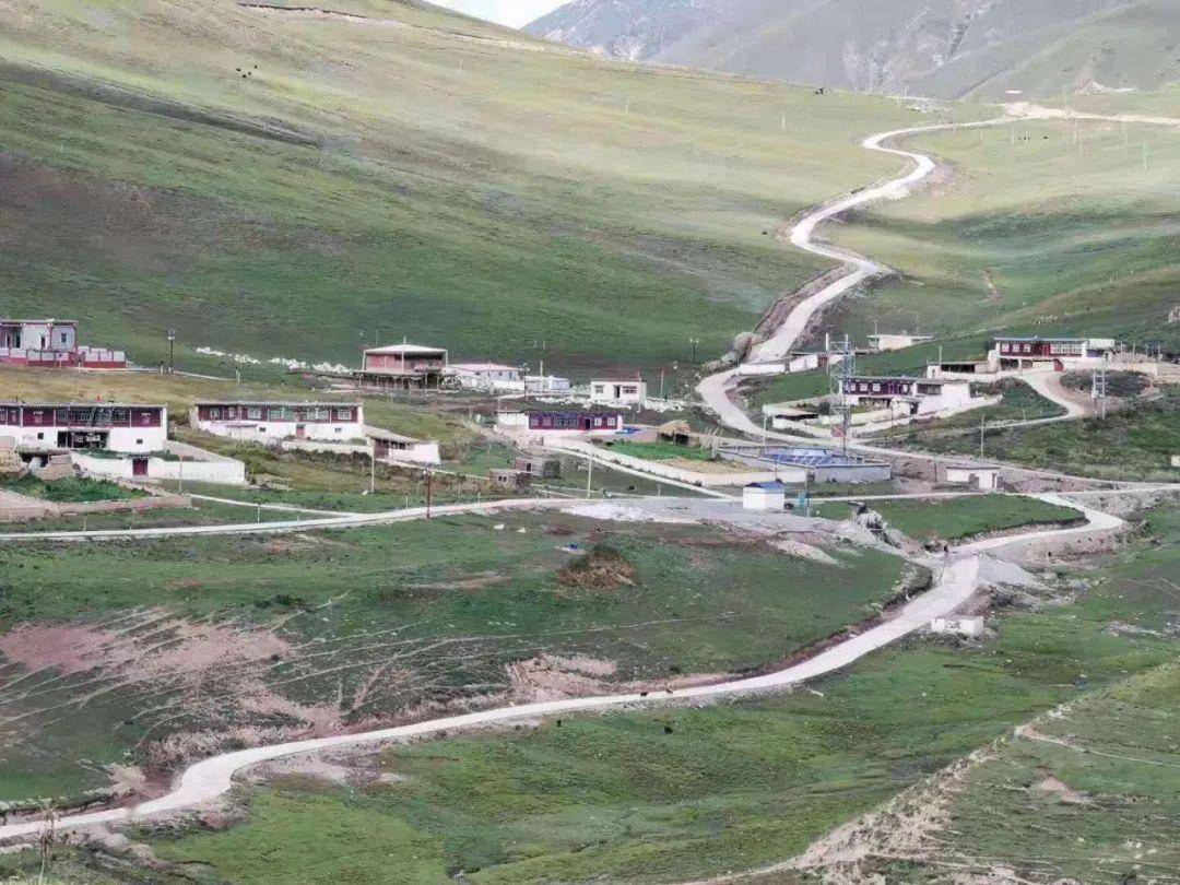 麻呷村人口_呷哺呷哺
