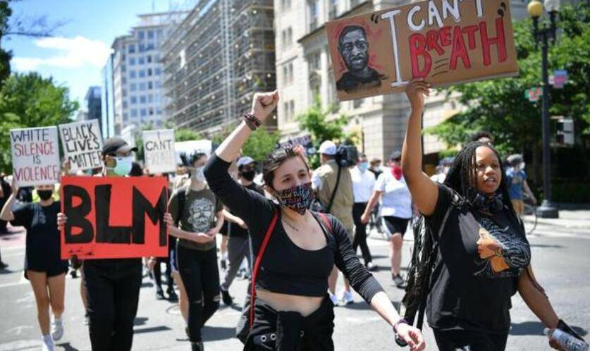 电话会议|“傻瓜、软蛋、混蛋……”