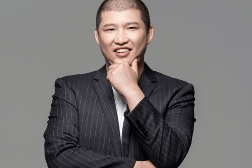 黑蛋老总_老总的西装黑袜