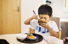 中国人吃饭有什么讲究，老祖宗在饭桌上传承下来的千年礼仪文化