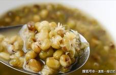 绿豆汤怎么熬不发红？牢记2个要点，绿豆快速软烂，清香不变色