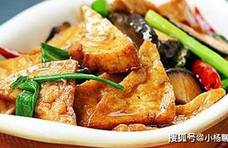 美食推荐：香菇豆腐，白菜肉丝炒年糕，梅香糖醋小排，带鱼焖萝卜