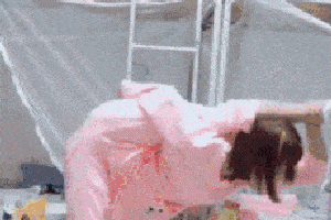 原创幽默笑话:臭小子,你那么丑,烧高香讨个媳妇不容易!