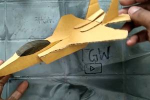 太霸气了,用废纸板制作一架f15战斗机,送给孩子当玩具.