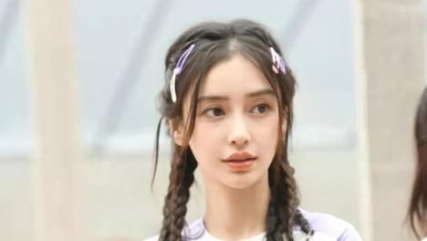 跑男全员体验街头卖菜，angelababy“晒照”被指责作秀!