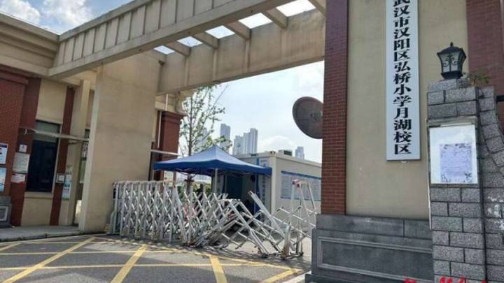 学校是否应禁行机动车?