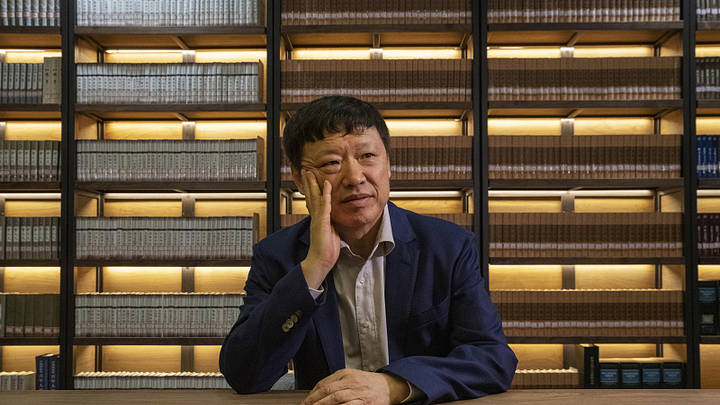 网红股民胡锡进浮亏破3万,你意外吗?