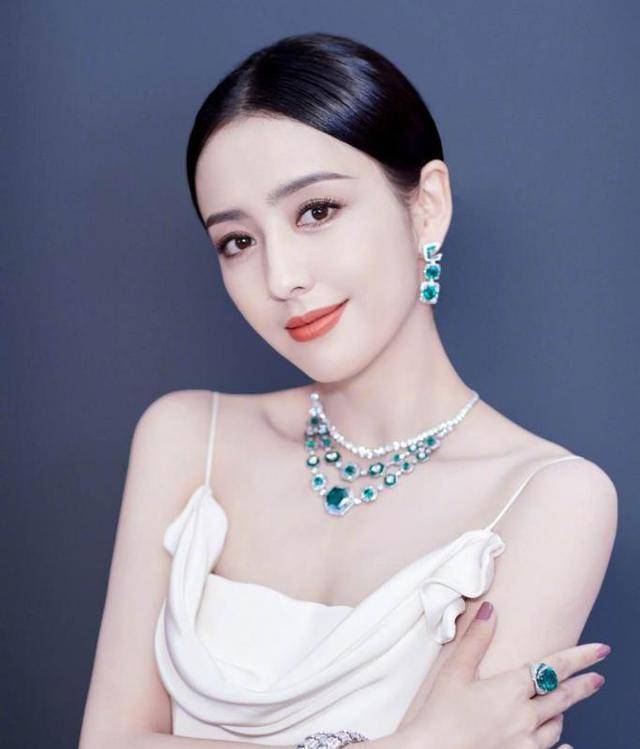 黄一白,黄二白是什么颜色?网购粉底液,如何选择适合自己的色号