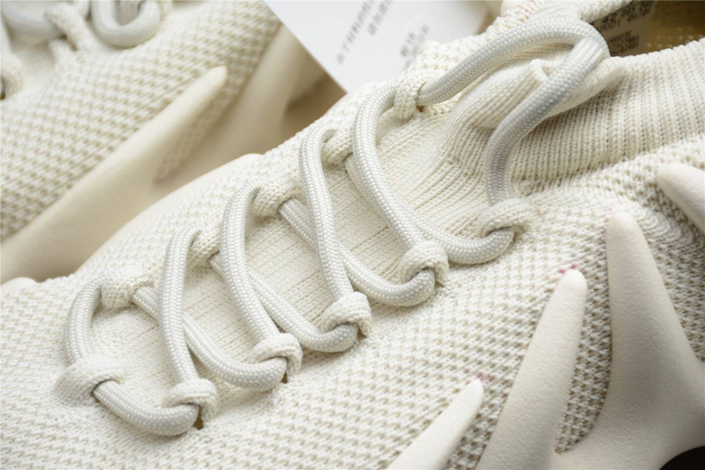 阿迪达斯椰子450 adidas yeezy cloud white 火山灰白运动跑步鞋评测