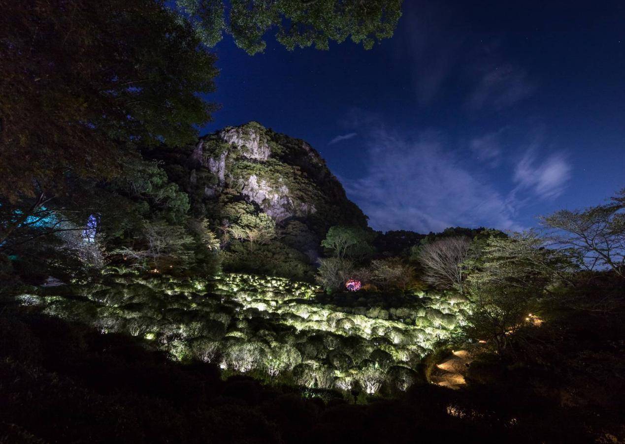 景区夜间不容错过的山体投影秀不止是风景