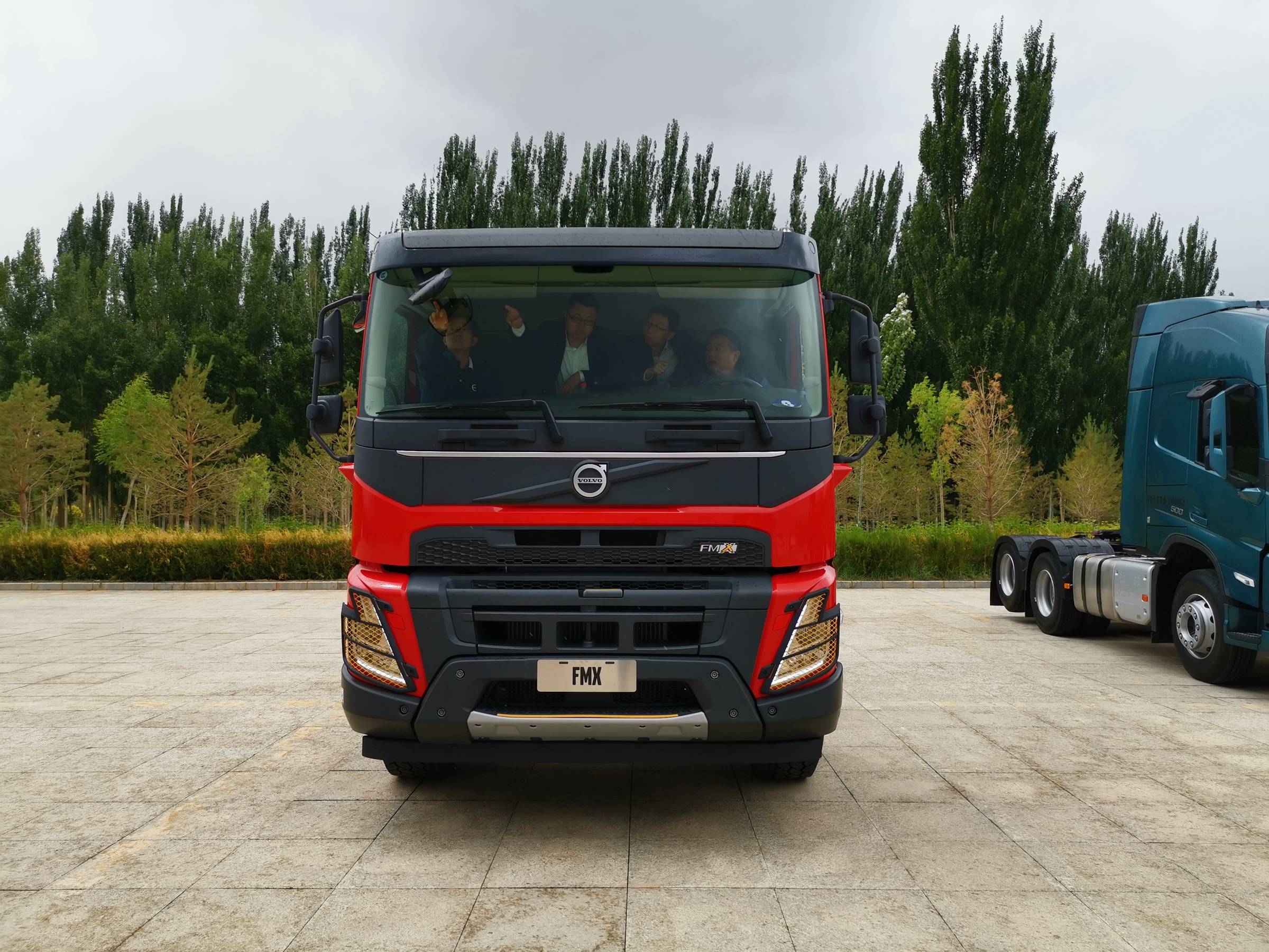 fh/fm/fmx三大系列齐发,全新一代沃尔沃卡车新品正式上市
