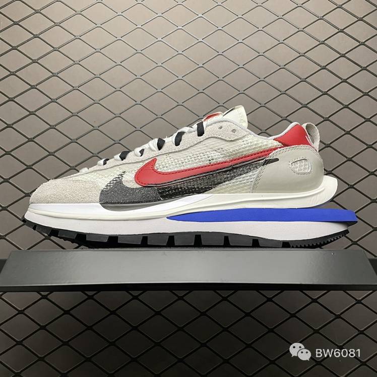 sacai x nike vaporwaffle 华夫三代3.