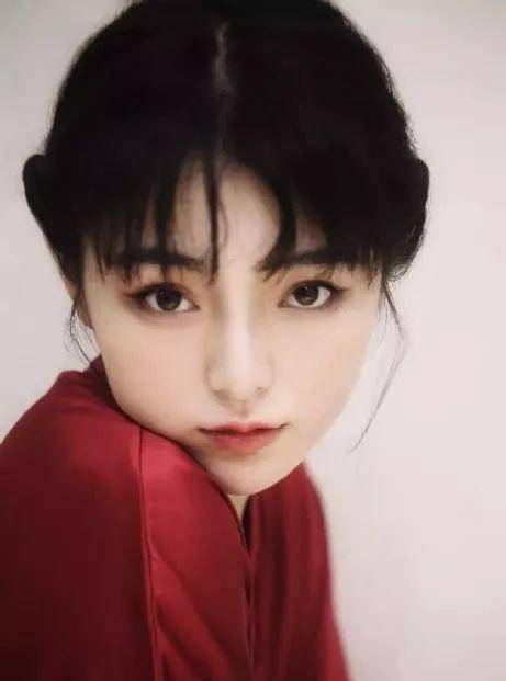 有种魅惑叫狐颜系美女海外写真曝光又纯又媚男生最爱
