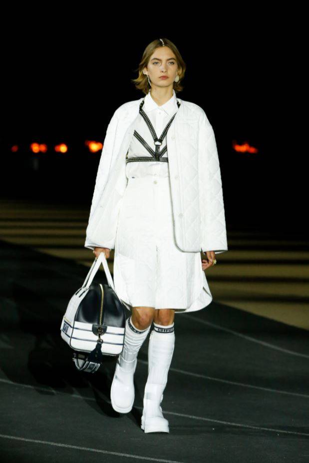 dior迪奥2022早春女装成衣秀