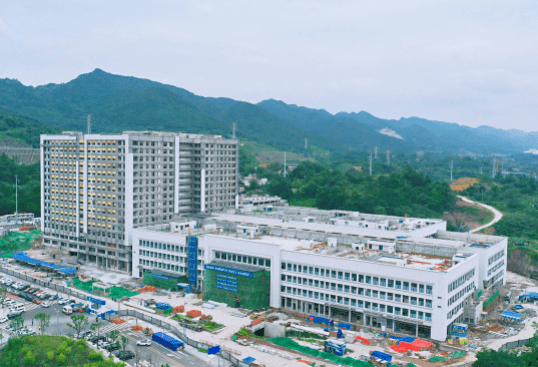 融创云鼎城:沙坪坝区人民医院预计10月完工,物流园医疗配套日趋完善