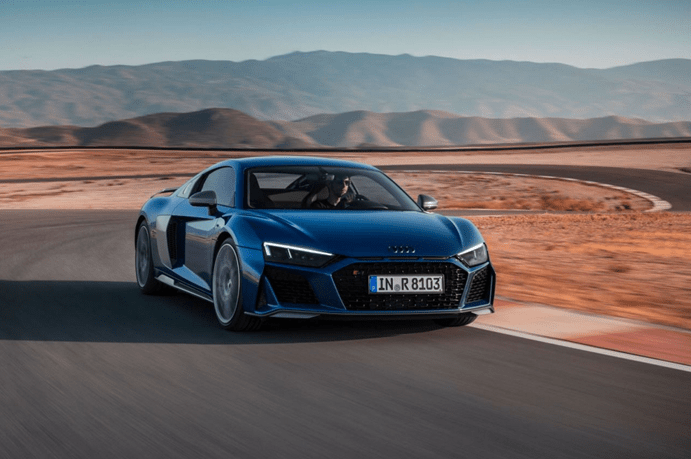 新奥迪r8 v10 coupé performance成就"传奇超跑"的王者荣誉