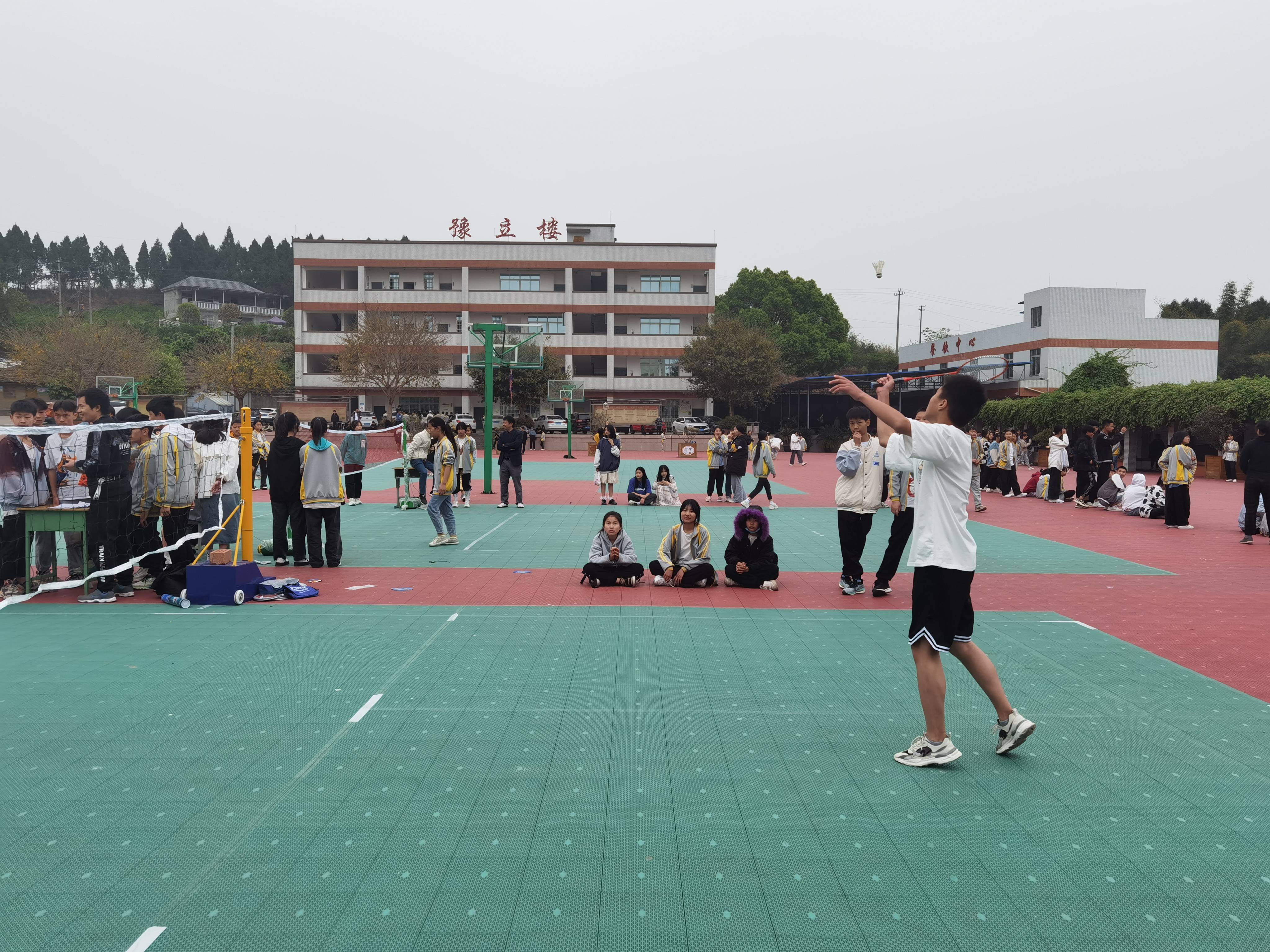 资阳市雁江区丰裕高级中学双减下的艺体节拉开帷幕