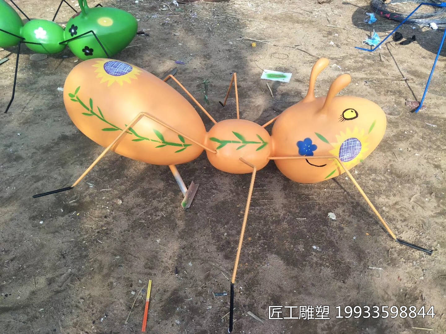 蚂蚁雕塑玻璃钢彩绘蚂蚁雕塑