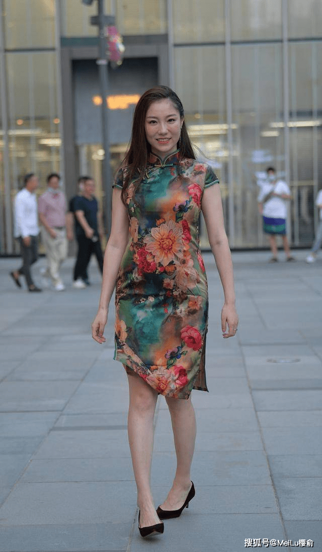 原创
            减龄单品百褶裙,清凉舒适又有长腿效果,吸引了无数的目光4 原创
            减龄单品百褶裙,清凉舒适又有长腿效果,吸引了无数的目光4