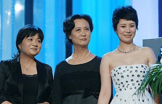 原创娱乐圈12个真正的好朋友重情重义，救人一命、赡养朋友父母，娱乐圈也有真情谊
