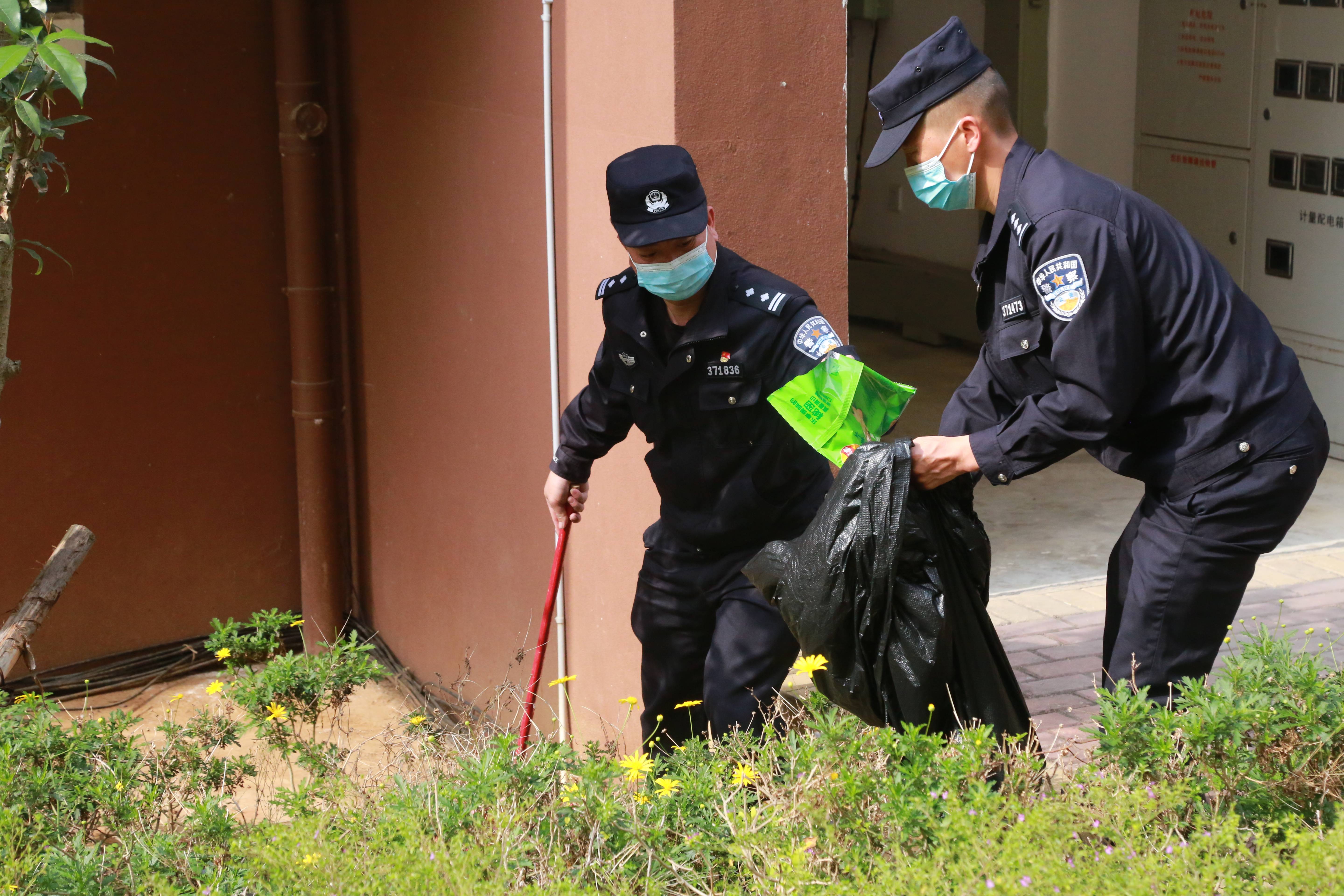 蛮云疆域查抄站的雷锋故事不断在演绎