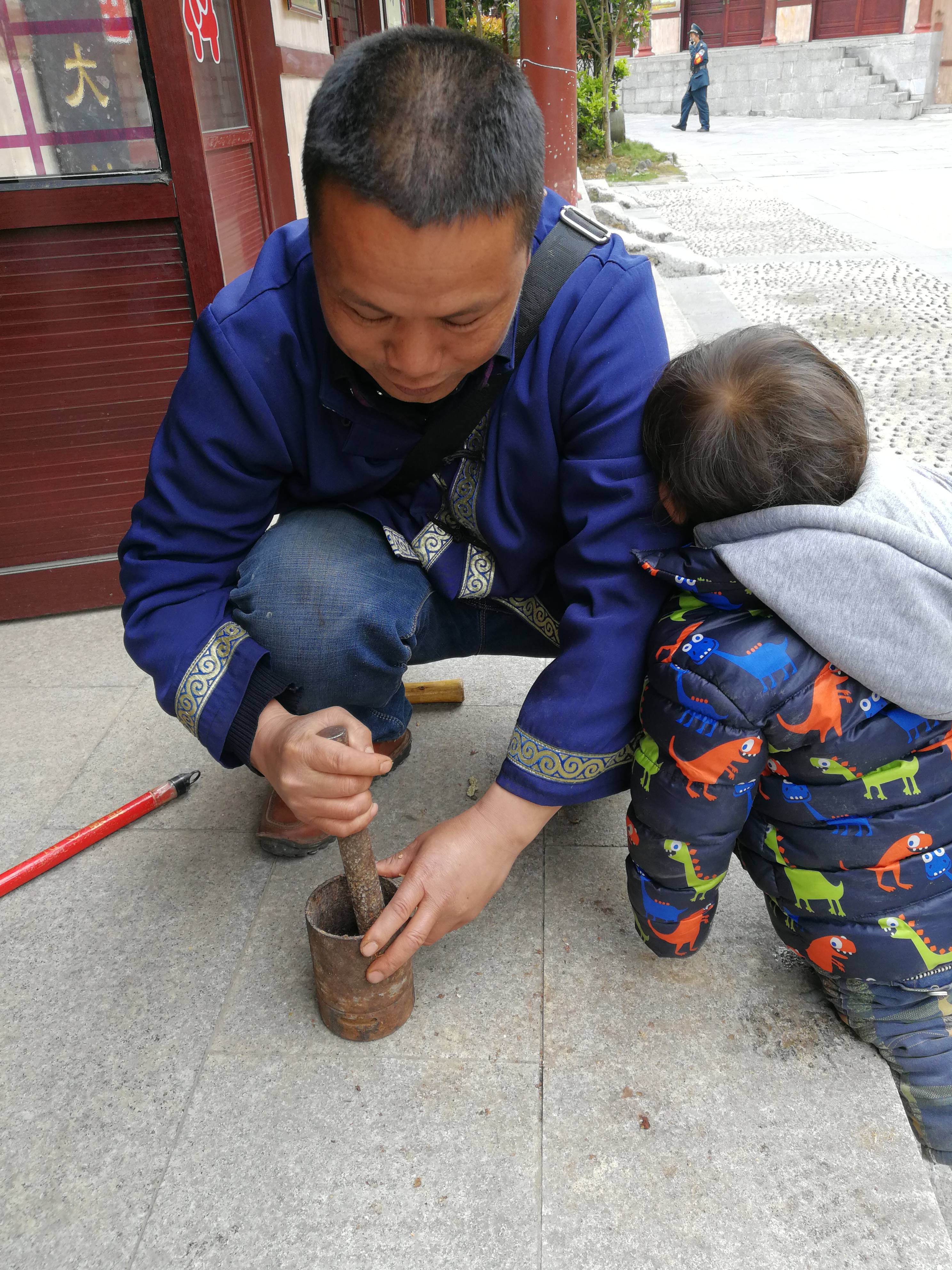 虚心竹有垂头叶 傲骨梅无仰面花 ——寻访黔东南民间用药经历 凯里 唐欿