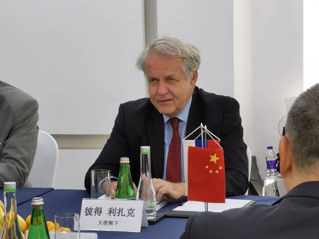 ����Ȧ�����ȵ���Ѷ