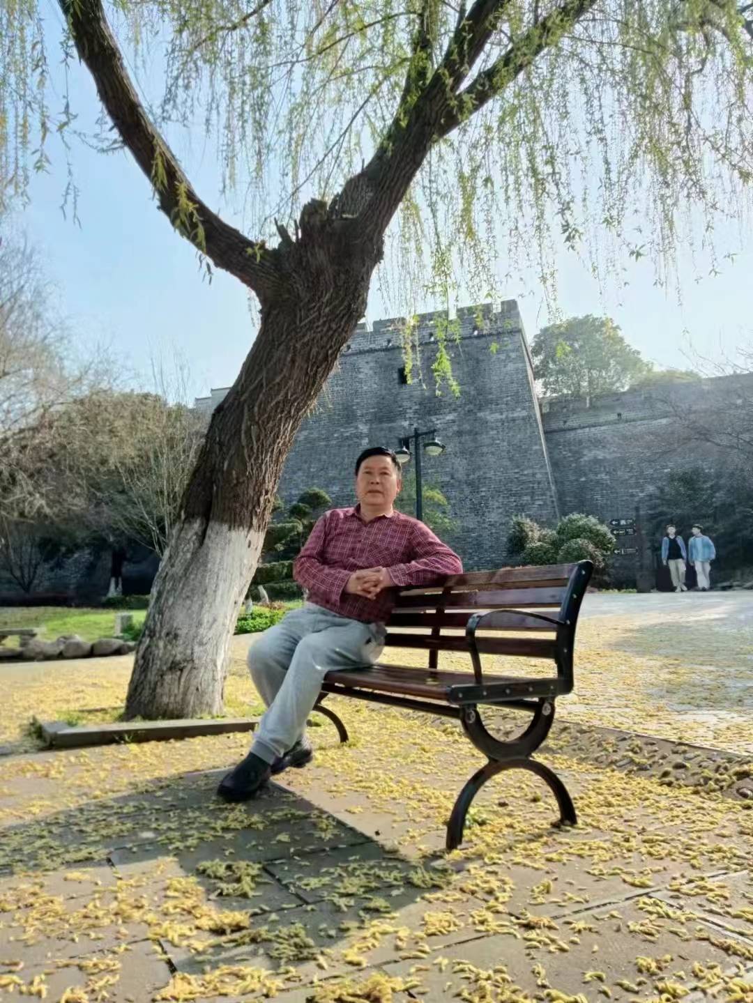 为梦而歌一一作家刘梦帆和他的歌词