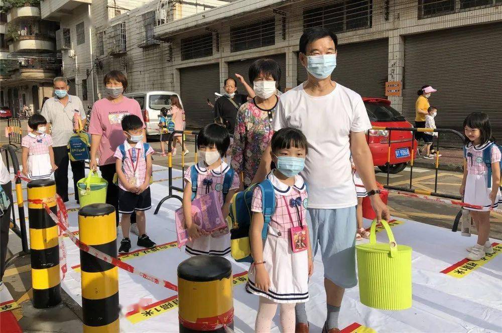 收拾书包的视频幼儿园 3d4c44357872454495a44e5d30d4c36b.jpeg