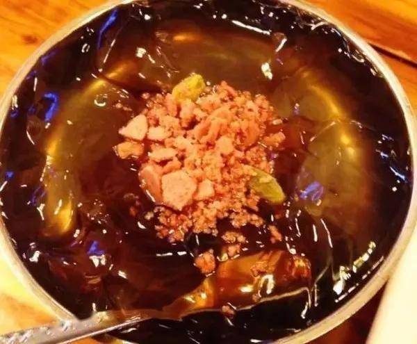 夏天火爆内江的街头小吃!绝了