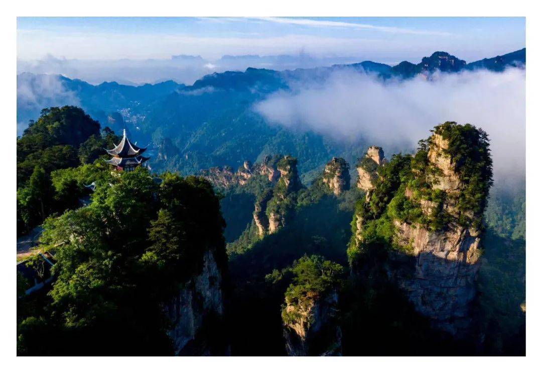 世界地质公园,中国首个国家森林公园地张家界武陵源黄石寨景区,夏日