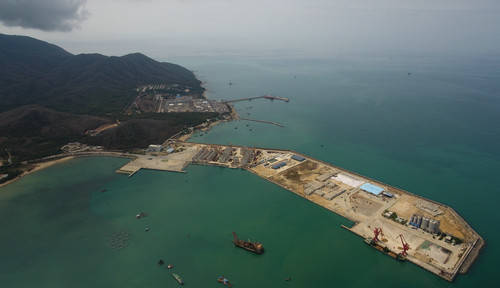 这是4月9日拍摄的三亚崖州湾科技城南山港(无人机照片.