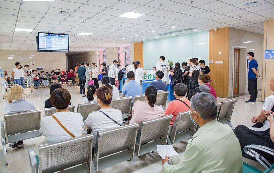 【东方新闻】东方总院超声科华丽升级