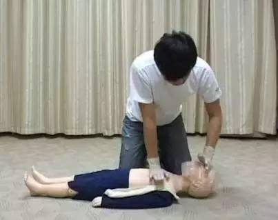 爷爷|痛心！1岁男童在家中身亡！爷爷：不知道什么时候出事的……罪魁祸首是它！