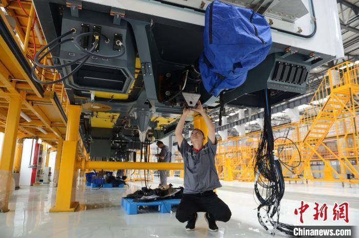 组装|探访呼和浩特地铁车辆组装车间 地铁列车零部件全部实现国产化