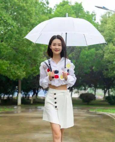 针对李沁,力挺李一桐,内涵金晨.于正又出新爆料了?