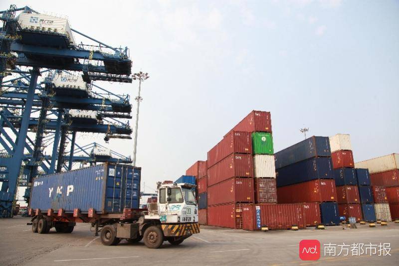 排放|拥有世界十大港口之七的中国如何应对港口污染？研究指环评需完善