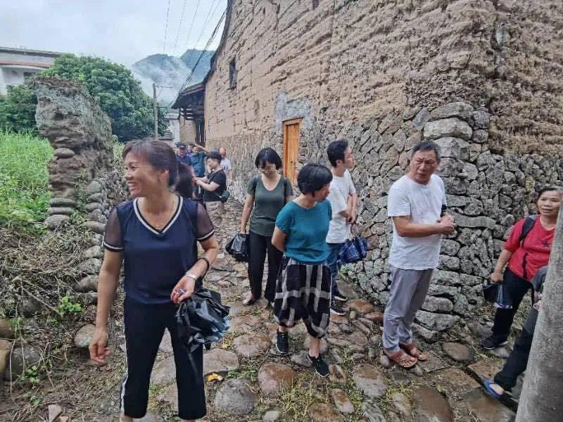 达埔各村人口_中国单身人口达2.4亿(2)