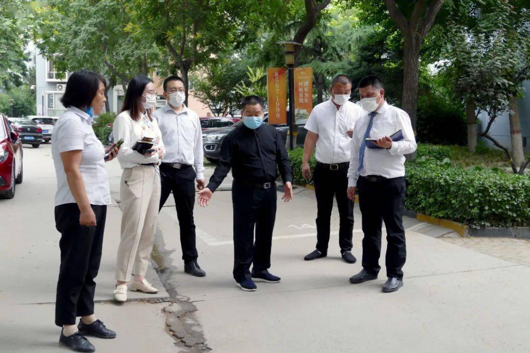 天山物业天山集团董事局主席吴振山到宁晋栾城项目视察工作
