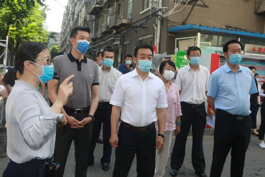 海淀区人大常委会党组书记主任刘长利到海淀街道小南庄社区调研