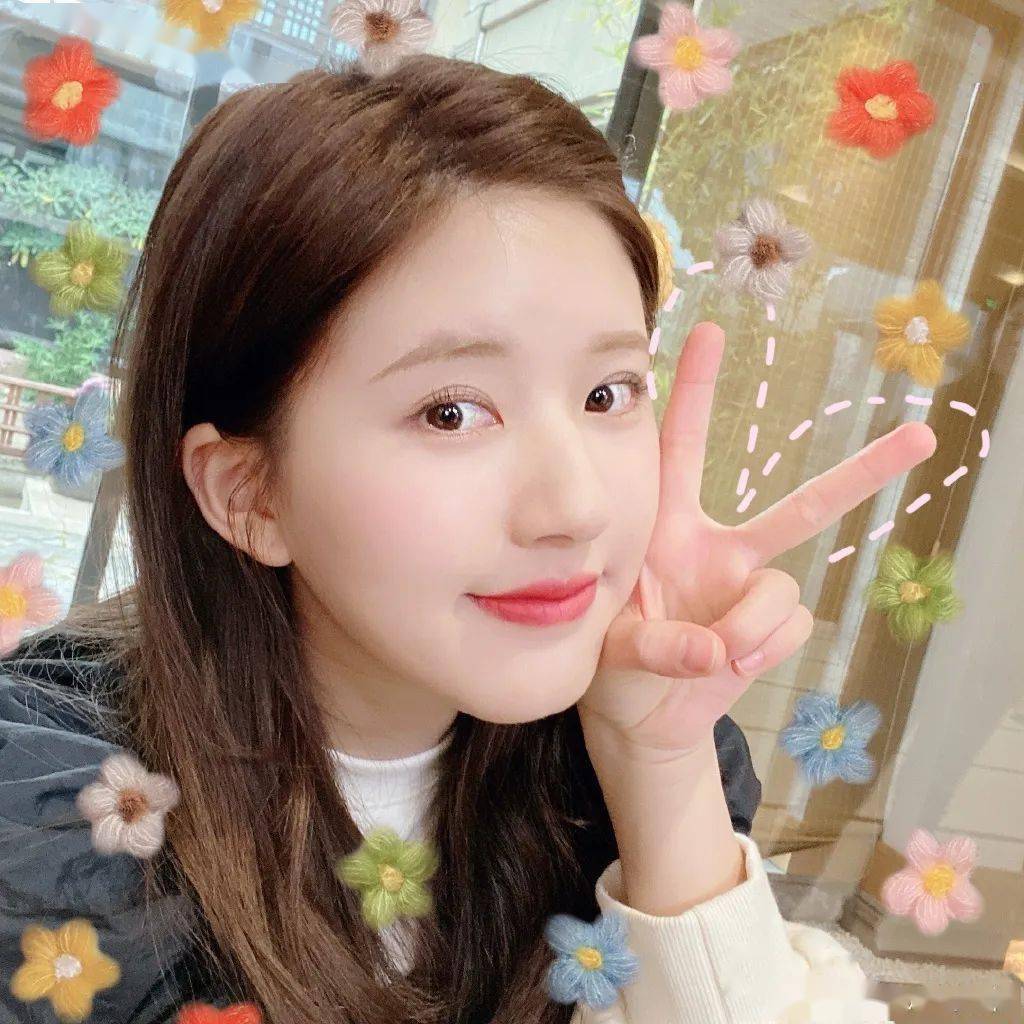 戏里是刁蛮任性的三公主陈芊芊,戏外是人美心善的赵露思