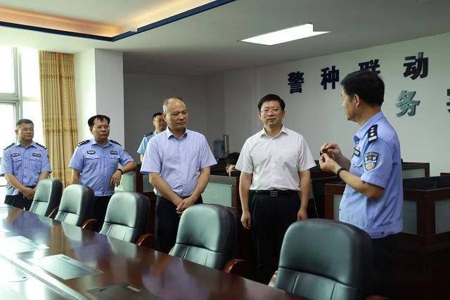 杨远波到容县调研政法和扫黑除恶工作