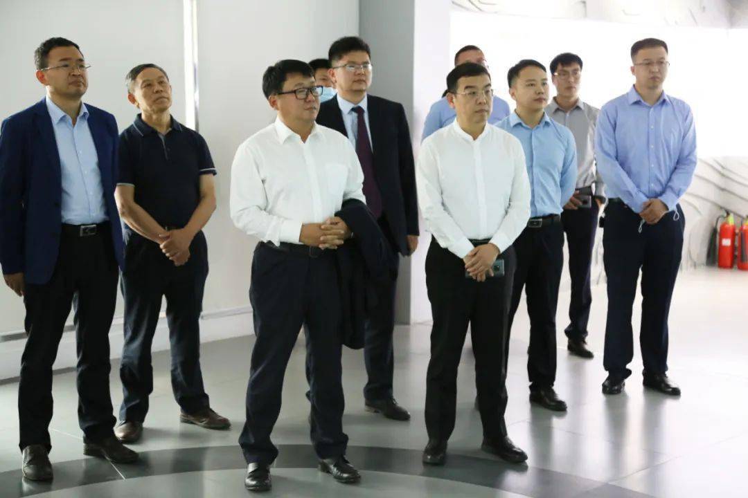新奥股份与吉利新能源商用车集团开启战略合作