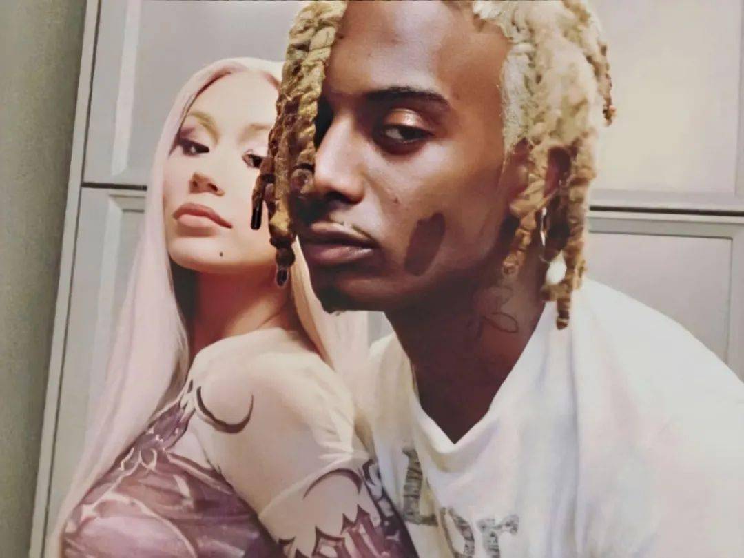 一鸡姐承认他就是孩子的亲爸_iggy