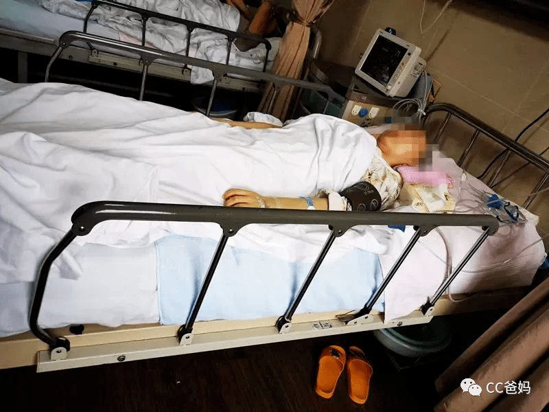 琪琪|从来没有人告诉你，这游戏有多危险！女研究生玩蹦床摔成瘫痪